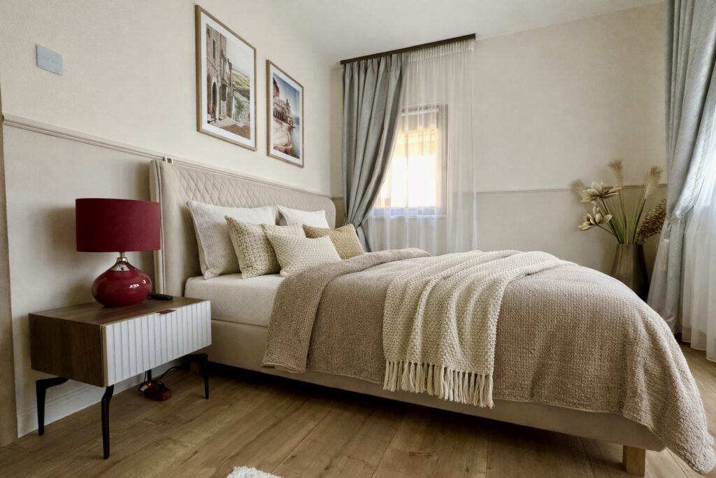 Cum creezi un interior de revistă cu piese mass-market